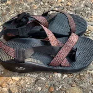 Chaco Mens Sandals Black and Red Size 10 CHACO MENS SIZE 9 HIKING SANDALS SHOES Reinforced Back Strap  main image 3